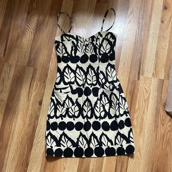 Frock Dresses & Skirts - Frock Mini Dress- Size Women's 2, Boutique style dress with lots of sexy charm